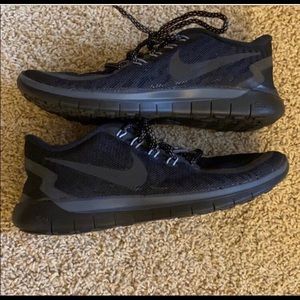 Nike free 5.0 running sneaker.
